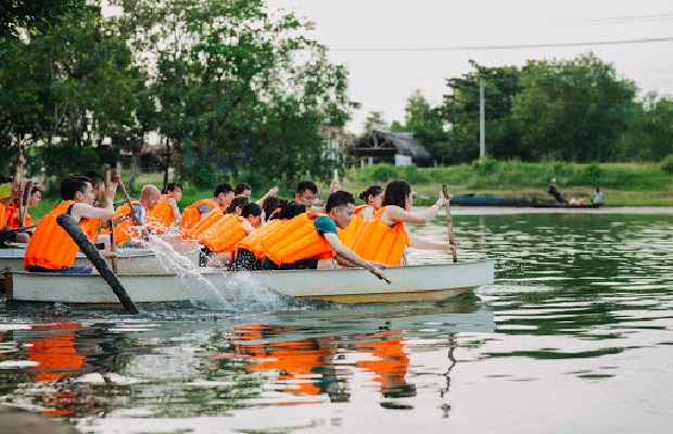 Tổ chức team building tại khu du lịch Bò Cạp Vàng