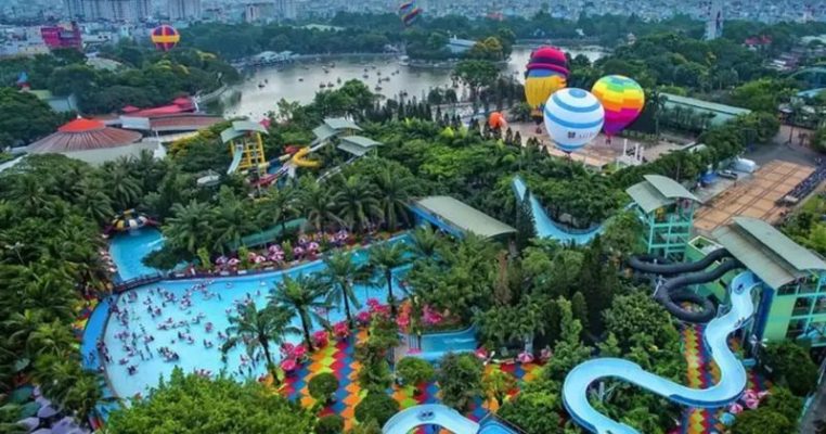 Công viên nước Đầm Sen