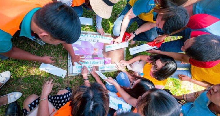 Đuổi hình bắt chữ