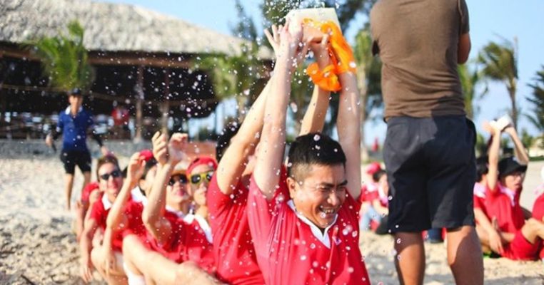 Trò chơi yêu cầu sự khéo léo và phối hợp nhịp nhàng.