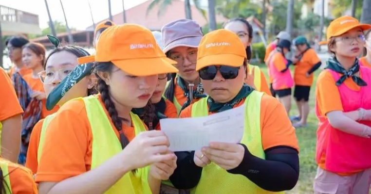 Trò chơi có thể kết hợp khám phá khuôn viên resort, tạo sự hấp dẫn và kích thích tư duy logic, chiến thuật.