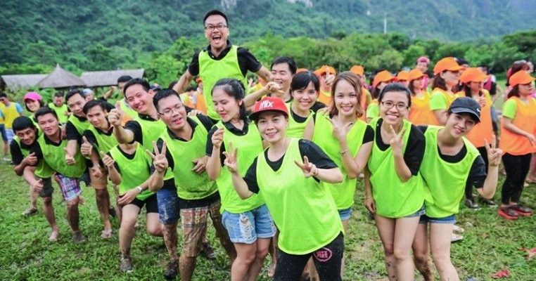 Tham gia trò chơi team building