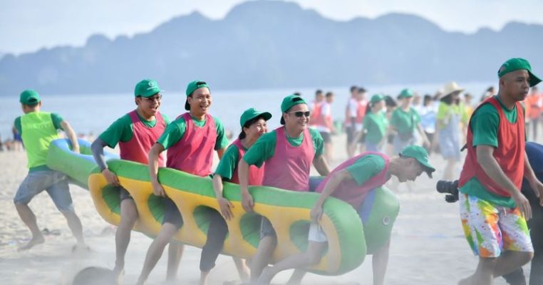 Tham gia trò chơi trên biển