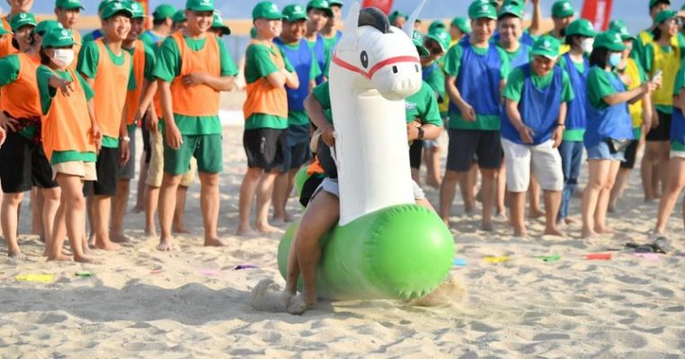 Tham gia trò chơi vui nhộn