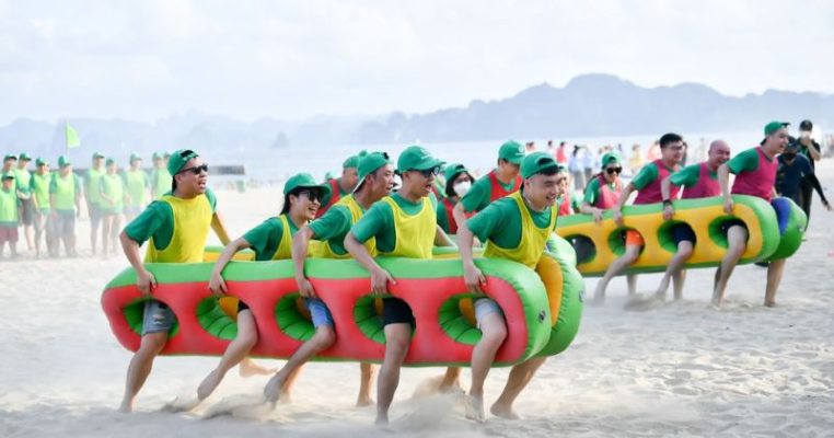 Trò chơi đua thuyền trên cạn